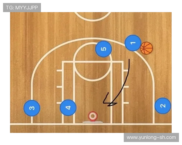 杭州篮球队中路突破战术解析与实战应用探讨