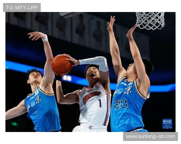 赛后分析：上海篮球队与北京篮球队在比赛中的战术灵活性对比