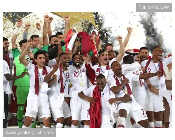 中国足球对阵卡塔尔黄健翔解读比赛背后的故事与激情